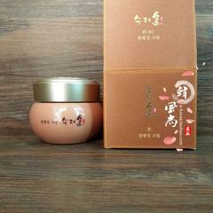 The spot: beautiful Han Han. The butterfly / 180ml gentle cleansing cream makeup removing dirt