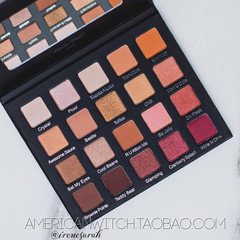American Violet Voss Holy Grail limited 20 color land color eye shadow disk On the way