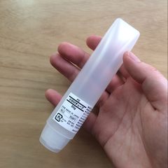 Spot MUJI MUJI PE resin Cleansing Cream cream toothpaste tubing sub bottle squeeze hose 50g packing pipe