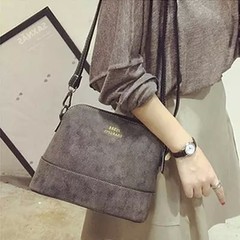 2017 new shell bag retro matte handbag simple fashion Satchel Bag student bag small. black