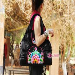Cloud decorated totem ladies embroidered folk style package auspicious clouds double-sided embroidery single shoulder bag with portable Crossbody Bag Picture color style
