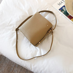 Small bag 2017 new Korean tide new handbag all-match Mini single shoulder bag leisure reading Bucket Bag gules