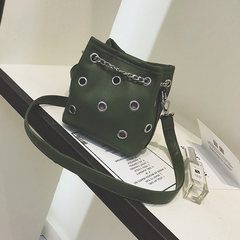 Oblique shoulder Mini bucket bag 2017 new fashion summer small bag, Korean tide concise chain, single shoulder oblique cross bag green