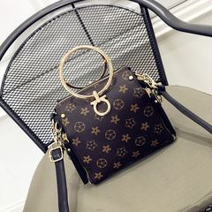 2017 new Korean fashion handbags tide presbyopic chain Shoulder Messenger Bag Shoulder Bag multifunctional ring black