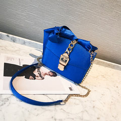 Individual package 2017 Korean version of the new small velvet chain Shoulder Messenger Laptop all-match fashion female bag blue