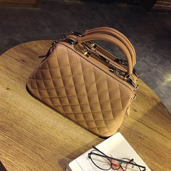 2017 new female Korean fashion handbag all-match pillow bag Shoulder Bag Messenger Bag summer small bag brown
