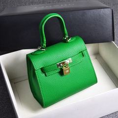 2017 spring and summer trend of big European and American fashion handbag Mini Kylie OL Bag Handbag Shoulder Messenger Bag Small Black trumpet