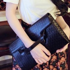 In the spring of 2014 new handbag retro Korean hand bag casual fashion noble crocodile bag Sky blue