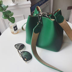 2017 summer new Korean pull bag bucket bag portable Shoulder Satchel Bag strap width green