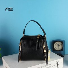 Is the Korean version of the new 2017 brand Handbag Shoulder Bag Satchel Mini bucket bag small bag black