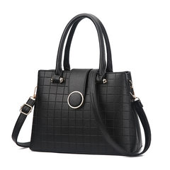 The bag 2017 Korean new handbag Simple Shoulder Messenger fashion handbag bag black