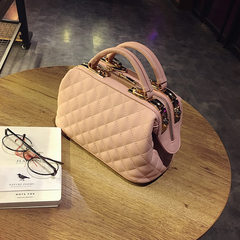 Boston Crossbody Bag and bag lock trendy Lingge portable sewing pillow shoulder bag Pink