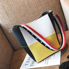 European fashion color composite bucket bag 2017 summer new wide straps all-match tide Bag Shoulder Bag Messenger Bag Huangpeibai