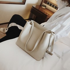 Bucket bag female 2017 summer new handbag all-match Korean tide fashion simple messenger bag shoulder bag big tide gray
