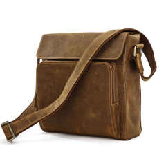 The import of Crazy Horse Leather Backpack Bag retro classic European and American foreign trade IPAD 11 inch computer bag brown