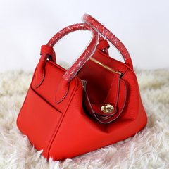 Europe classic leather first layer of leather pillow bag bag soft nurse Handbag Shoulder Bag spell hit color burst Large red (small)