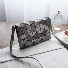 2017 Korea new geometric lattice messenger bag Korean colorful Mini envelopes chain small bag handbag Bright gun