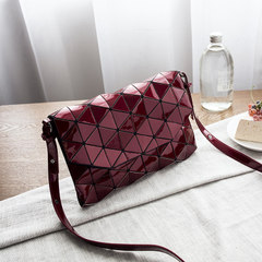 2017 Korea new geometric lattice messenger bag Korean colorful Mini envelopes chain small bag handbag Bright red wine