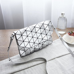 2017 Korea new geometric lattice messenger bag Korean colorful Mini envelopes chain small bag handbag Bright silver