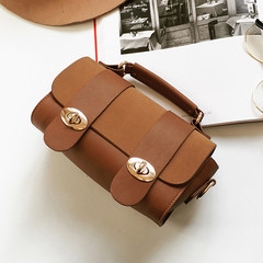 Small bag 2017 new handbag tide lock Boston fashion bag retro Korean satchel single shoulder bag Dark brown
