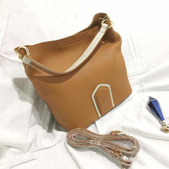 2017 new handbag all-match single shoulder bag leather bag leather bucket bag simple mobile broadband yellow