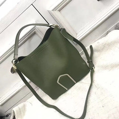 2017 new handbag all-match single shoulder bag leather bag leather bucket bag simple mobile broadband green