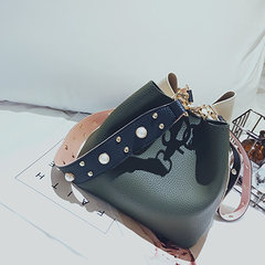 Shop female bag 2017 new fashion bucket bag portable shoulder strap rivet Xiekua package female foreign tide Blackish green