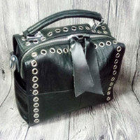 Mini square small bag 2017 new fashion trend of leisure all-match hollow portable Shoulder Messenger Bag black