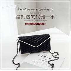 2017 new Pu summer female bag shoulder diagonal cross chain fashion all-match mini small envelope bag black