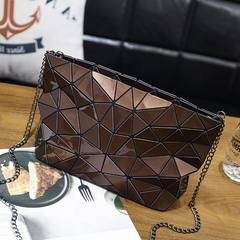 2017 new bag geometric lattice bangalor irregular sequins diamond fashion chain bag bag laser Coffee