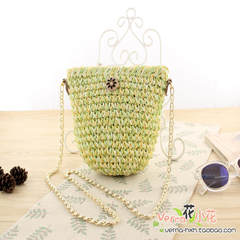The new mini Crossbody Bag manufacturers selling color woven straw bags bag chain Pearl Beach Bag Light green