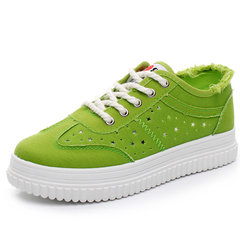 The 2017 summer new youth movement leisure fashion color low hollow muffin increased female canvas shoes Thirty-seven green