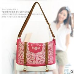 The original manual embroidery Canvas Bag Canvas Satchel Bag Korean female bag /16 Sen yuan shipping