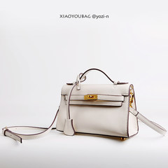 Small excellent home. Kylie bag, female trumpet bag, 2017 new women, Europe and America Mini Color lock buckle, shoulder bag M white - pre-sale second batch, shoot me