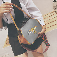 Europe and the United States fashion clip bag female 2017 summer new bag hit color wide shoulder strap, shoulder bag shoulder bag