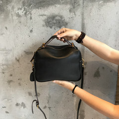 Europe pillow bag leather handbag handbag 2017 new leather Crossbody Bag Small Leather Shoulder Bag