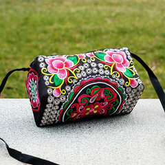 2017 New Folk Style Embroidered bag Crossbody wallet mobile phone hand bag packet traditional technology of mobile phone bag Wine red 19 red flowers