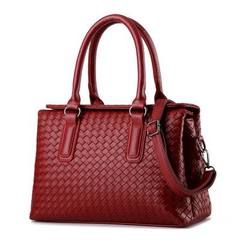 Hongkong purchase 2017 new handbag high-capacity portable single shoulder bag and woven bag retro trend Wine red Regular Edition