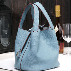 2017 European and American summer new style basket bag leather handbag lichee grain bucket bag lady bag linen blue trumpet