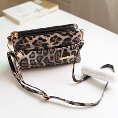 Middle-aged and old women`s bag small shoulder messenger bag 2016 new middle aged women`s small square handbag mother bag black leopard-print three-layer small