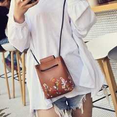 Install mobile phone bag 2017 female Mini Bag Satchel Bag all-match Korean embroidery Simple Shoulder Bag