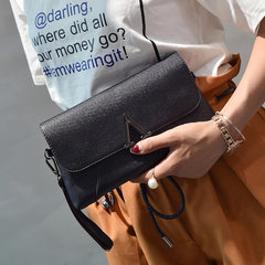 2017 new summer bag paragraph Korean fashion bag all-match tide Bag Shoulder Messenger Bag hand bag lady bag Black, small V, one shoulder, hand hold