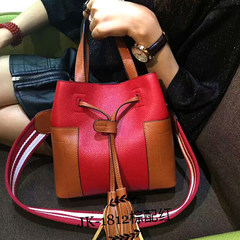 2017 new female bag leather handbag handbag shoulder bag women's South Korea agitation large bag Brownish red