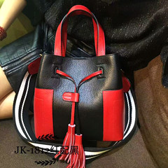 2017 new female bag leather handbag handbag shoulder bag women's South Korea agitation large bag Red with black