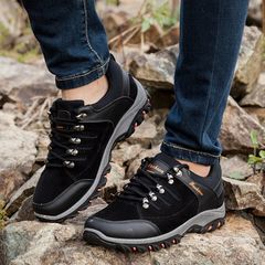 The new autumn and winter mountaineering shoes shoes outdoor hiking shoes casual shoes sneakers slip middle-aged men travel shoes SK02 black