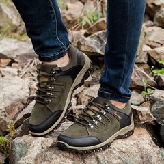 The new autumn and winter mountaineering shoes shoes outdoor hiking shoes casual shoes sneakers slip middle-aged men travel shoes SK02 green