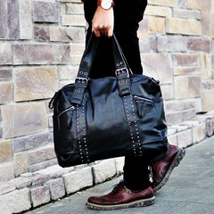 Shipping 2016 new Metrosexual men's Fashion Bag Handbag Shoulder Bag Messenger Bag rivets neutral bag hand bag Black [in stock]