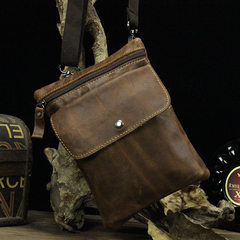 The new oil wax chest pocket bag Retro Leather cowhide leather fashion handbag Baotou male man bag Youpi dark brown
