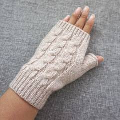 Ladies autumn and winter simple wool, half finger cotton gloves, screw flowers, exquisite typing drive touch screen