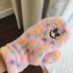 Japan and Korea foreign trade soft, warm and lovely, embroidered animals all refers to winter lovers gloves